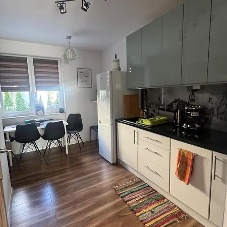 Near Center I Parking