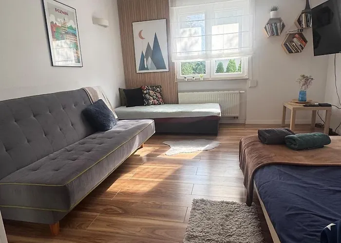 Near Center I Parking *